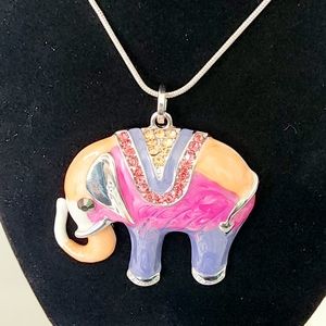 Fashion Jewelry Ladies Pink Elephant Shaped 14" Silver Tone Rope Style Necklace